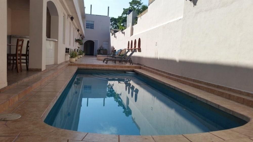 Hotel Cancun Handall Exterior photo
